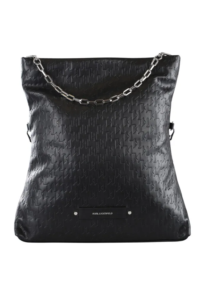 Tote bag negro con logo monocromático