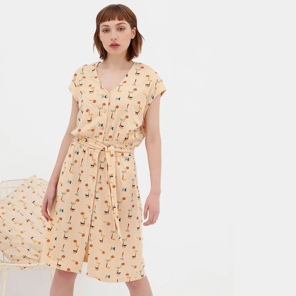 Vestido con cinturón de algodón orgánico estampado abstacto