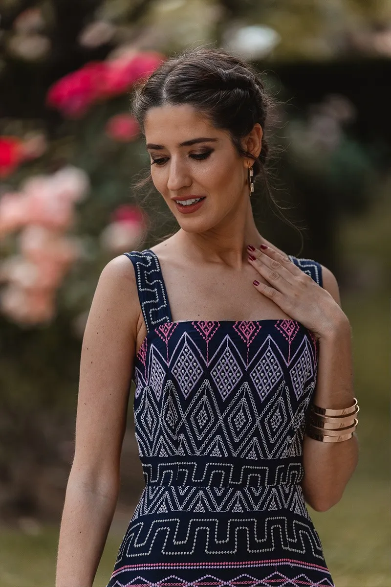 Vestido largo étnico lazada espalda Saona