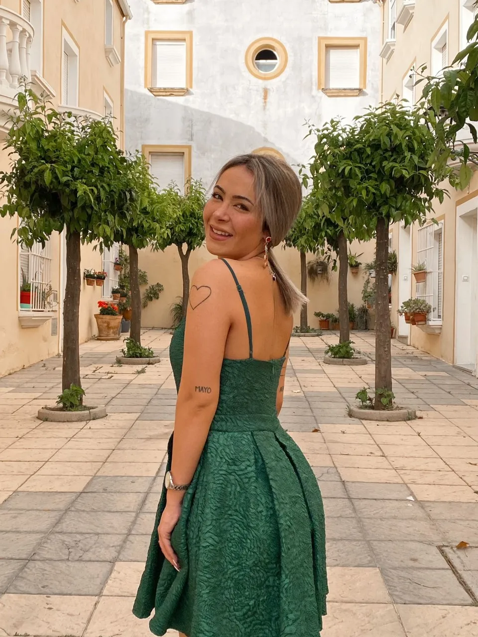 Vestido mini con falda de tablas