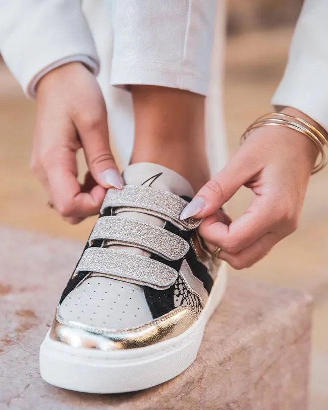 ZAPATILLAS DE MUJER EN BEIGE, DORADO Y NEGRO CON CIERRE DE VELCRO  CL57 GOLD