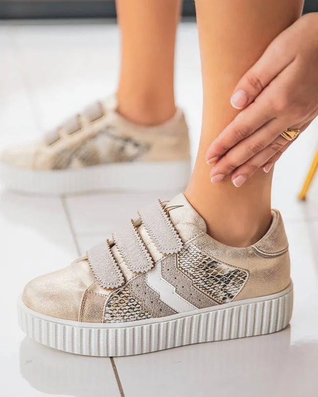 ZAPATILLAS DE MUJER EN TONO NUDE CON CIERRE DE VELCRO  CL53 SNAKE