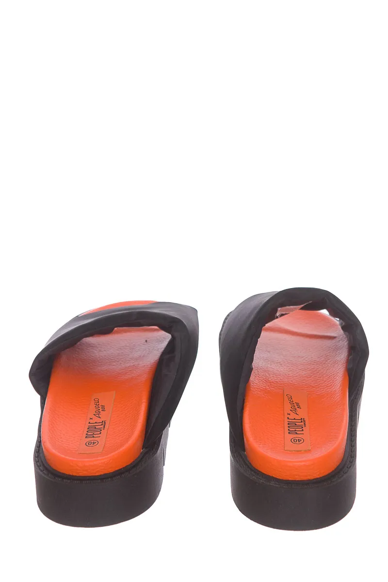 ZAPATOS COLOR NEGRO  PEOPLE X AGUDELO 888