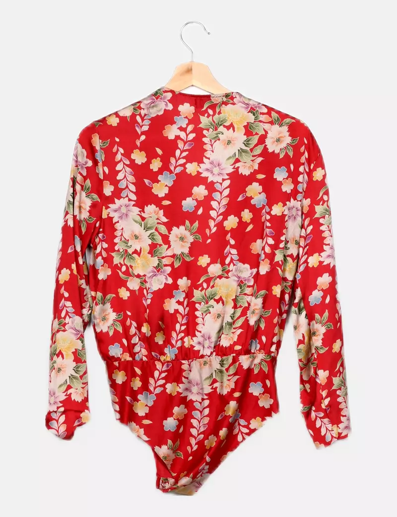 Zara Body rojo estampado floral